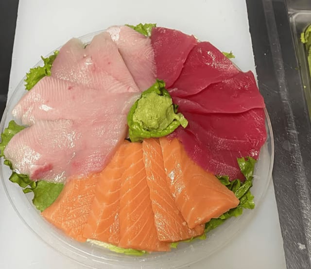 Special Combo Sashimi 15pcs.