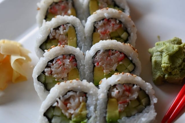 2. Spicy California Roll (10pcs).