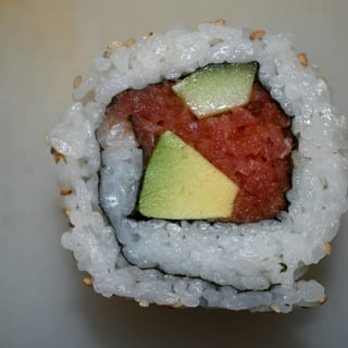 7. Spicy Tuna Roll (10pcs)