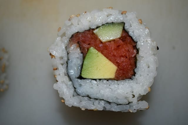 7. Spicy Tuna Roll (10pcs).