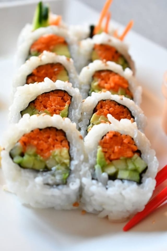 11. Vegetable Roll (10pcs).